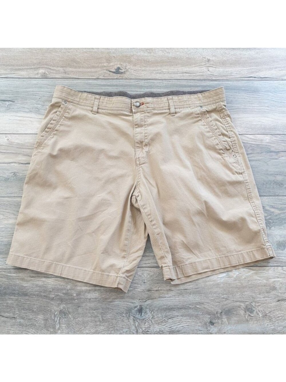 Weatherproof Khaki Mens Shorts Lightweight Casual Cotton Blend Size 40 Vintage